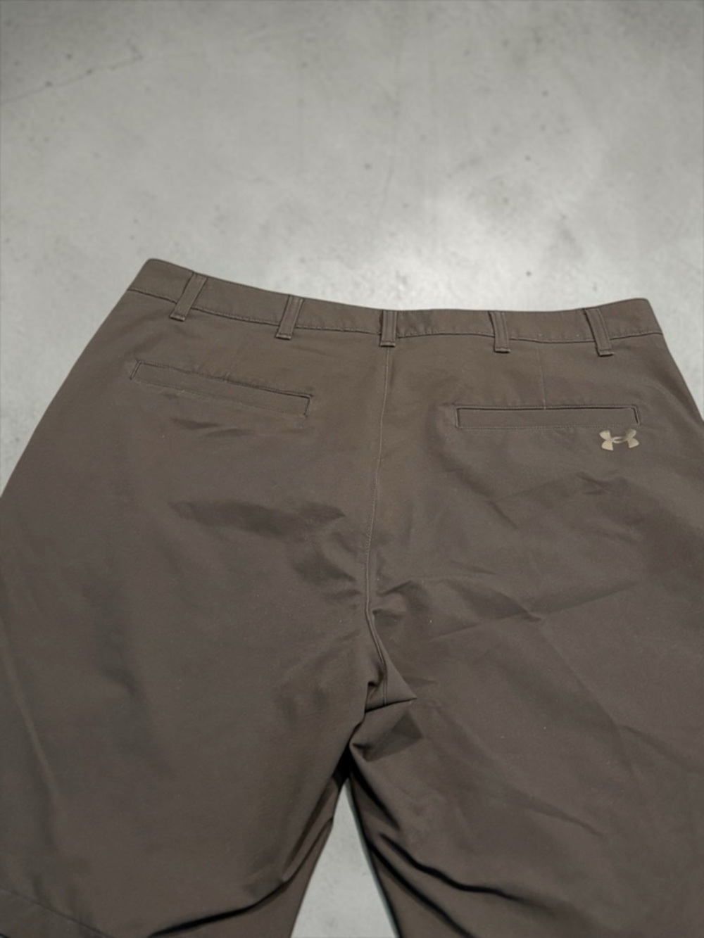 Under Armour Men's Tech Golf Shorts Black Size 40 Inseam 10 Moisture Wicking EUC - Picture 11 of 15